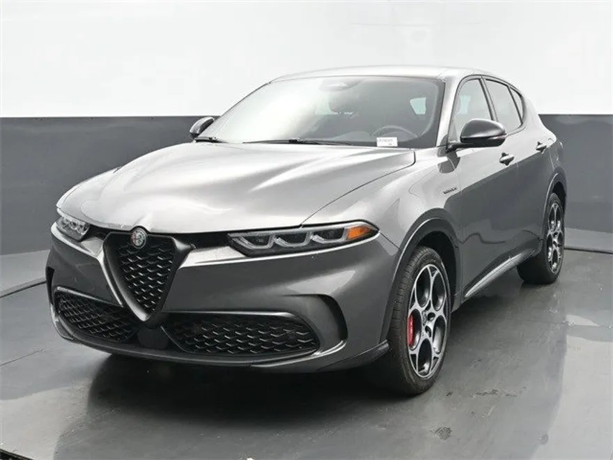 2024 Alfa Romeo Tonale Veloce photo 1