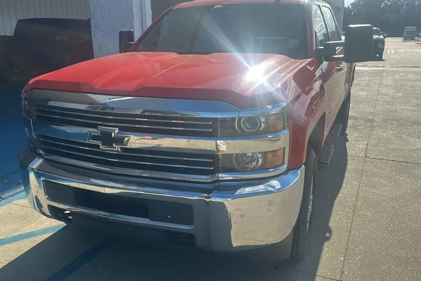 2018 Chevrolet Silverado 2500HD LT photo 1