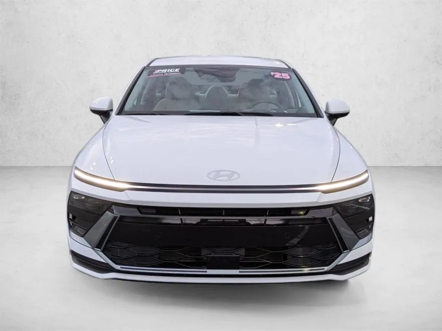 2025 Hyundai Sonata SE photo 1
