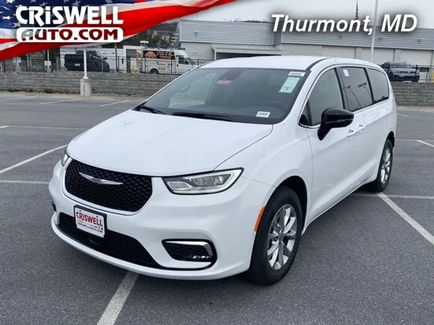 2025 Chrysler Pacifica photo 1