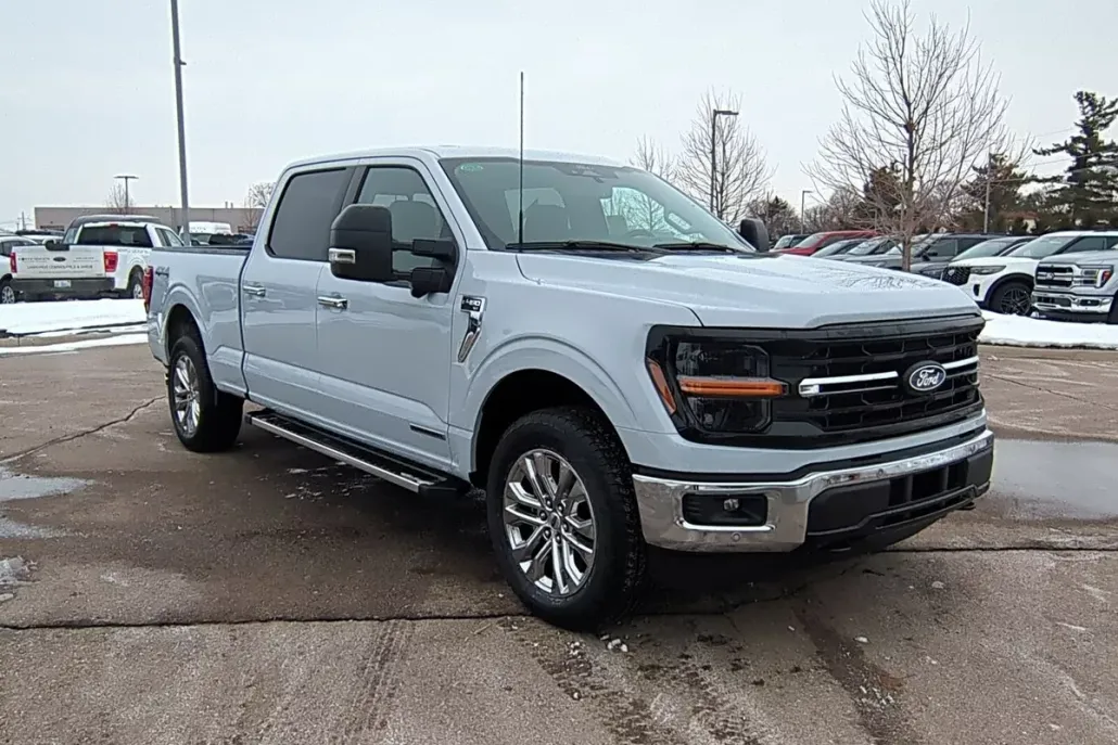 2025 Ford F-150 XLT photo 1