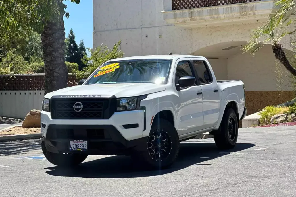 2023 Nissan Frontier S photo 1