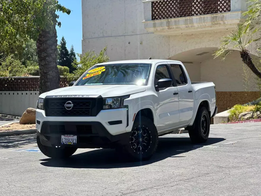 2023 Nissan Frontier S photo 1