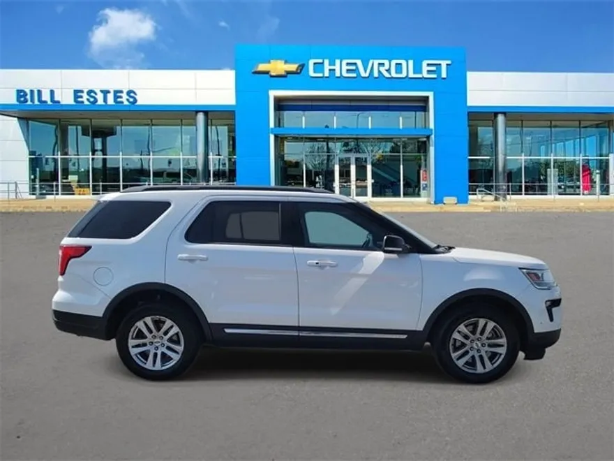 2018 Ford Explorer XLT photo 1