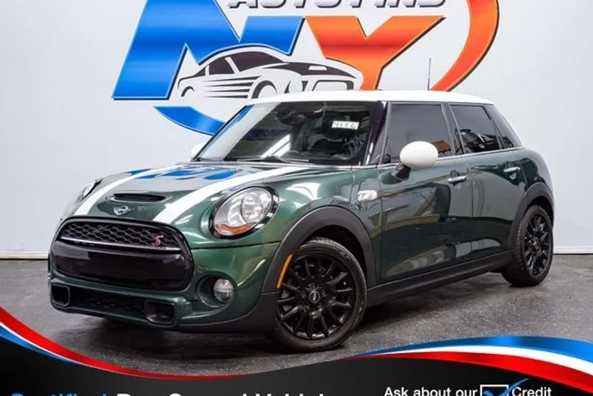 2016 Mini Cooper S Hardtop 4 Door photo 1