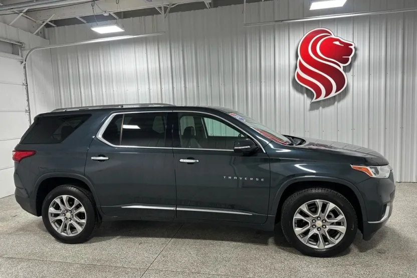 2019 Chevrolet Traverse Premier photo 1