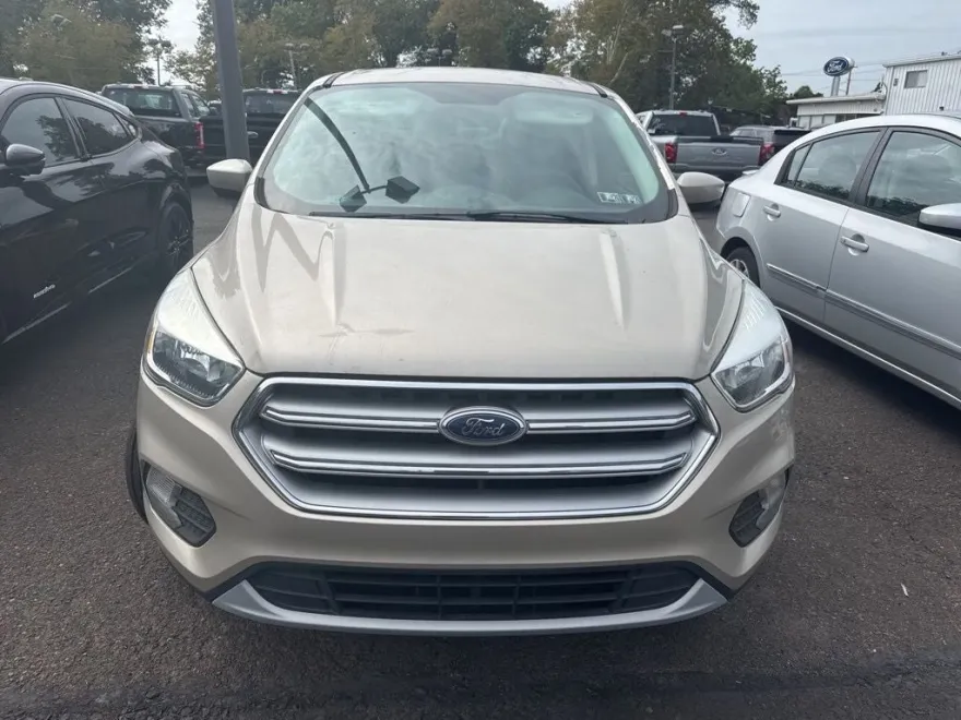 2017 Ford Escape SE photo 1
