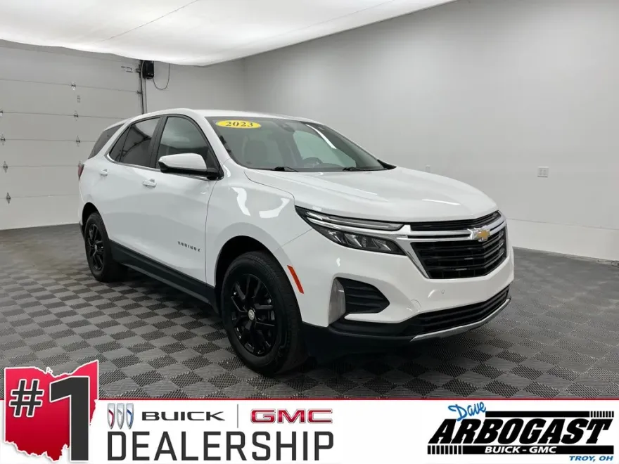 2023 Chevrolet Equinox LT photo 1
