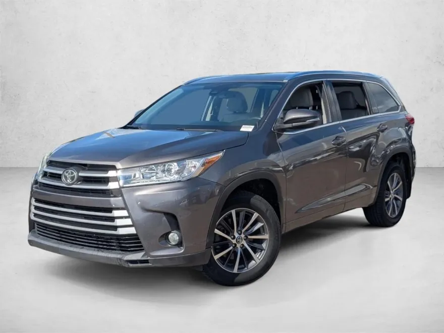 2018 Toyota Highlander XLE photo 1