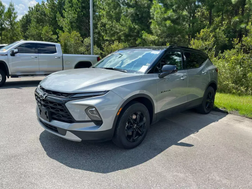 2023 Chevrolet Blazer 2LT photo 1