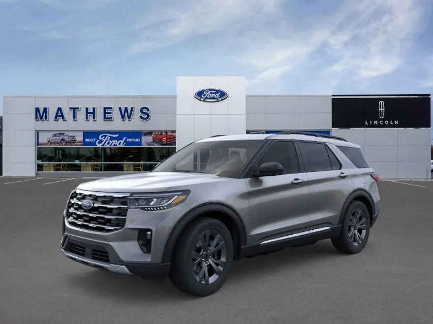 2025 Ford Explorer photo 1