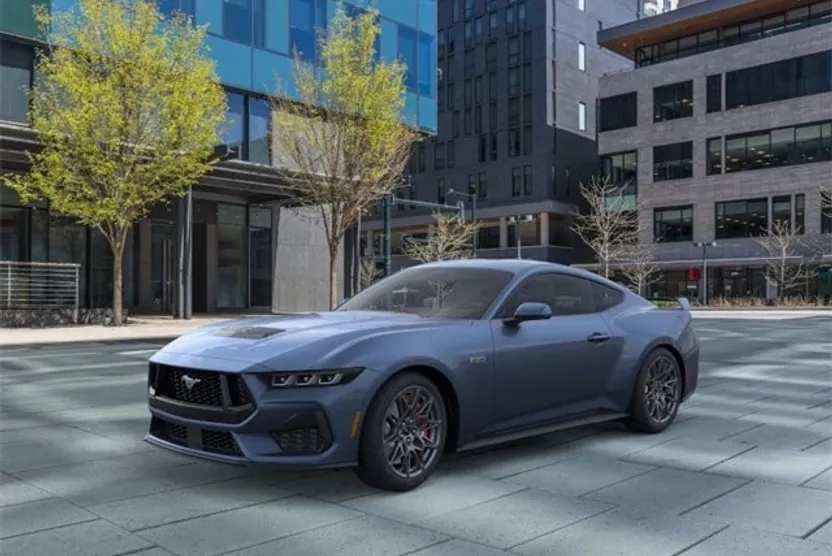2025 Ford Mustang Premium photo 1