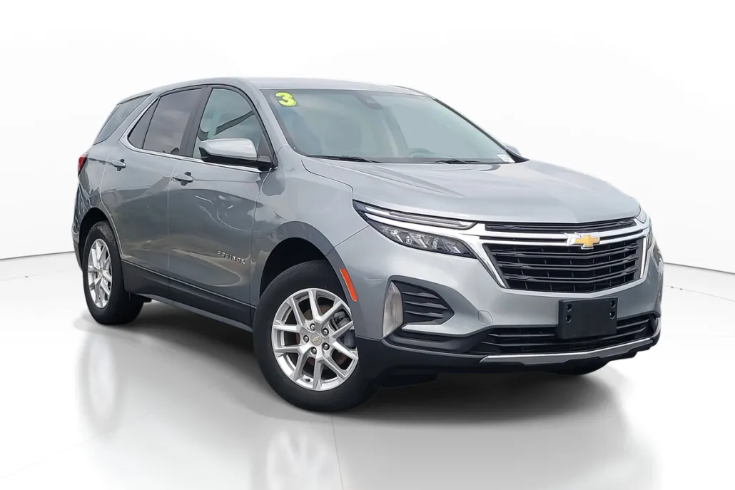2023 Chevrolet Equinox LT photo 1