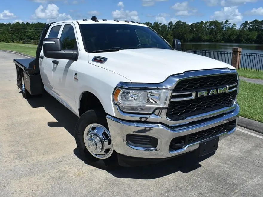 2023 Ram 3500 Tradesman photo 1