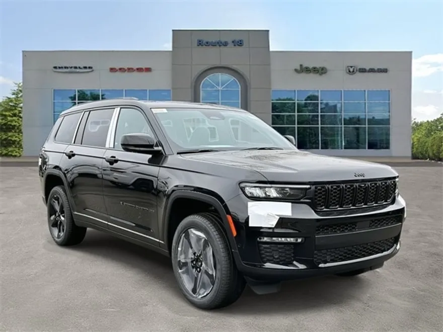 2025 Jeep Grand Cherokee Limited Sport photo 1