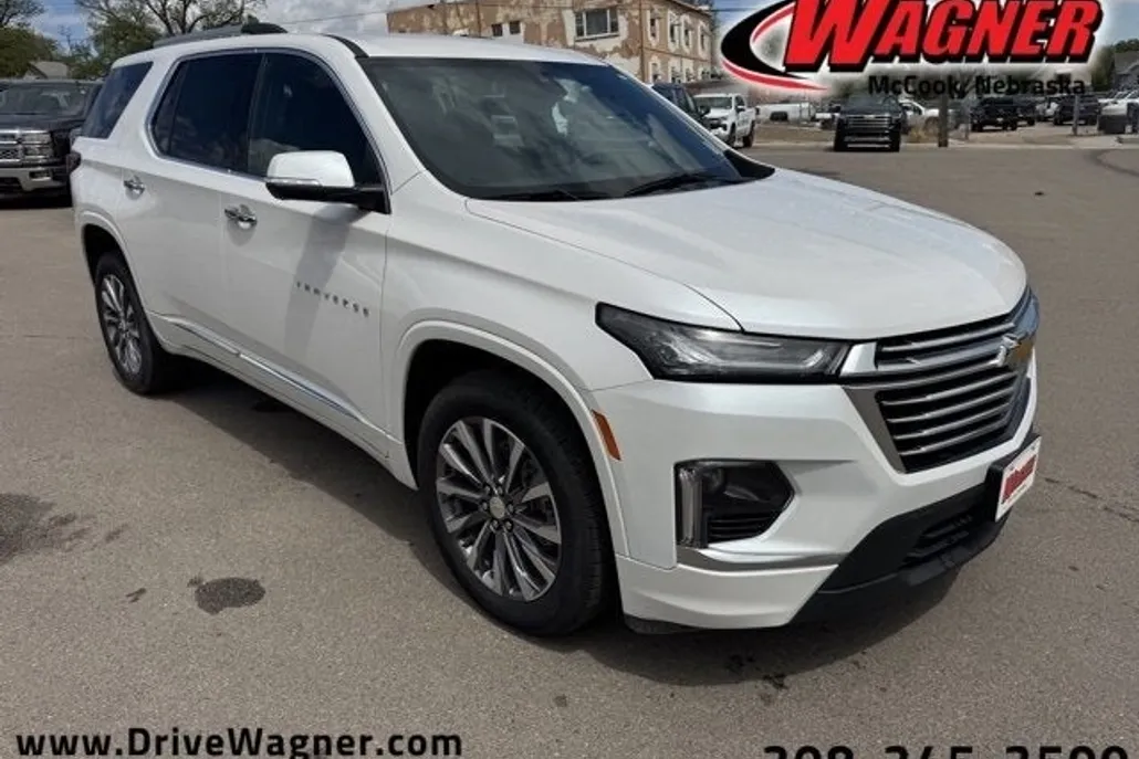 2023 Chevrolet Traverse Premier photo 1