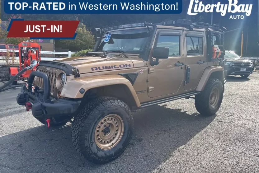 2015 Jeep Wrangler Unlimited Rubicon photo 1