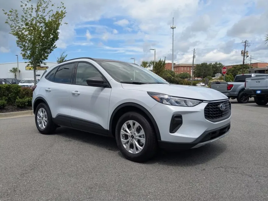 2025 Ford Escape Active photo 1