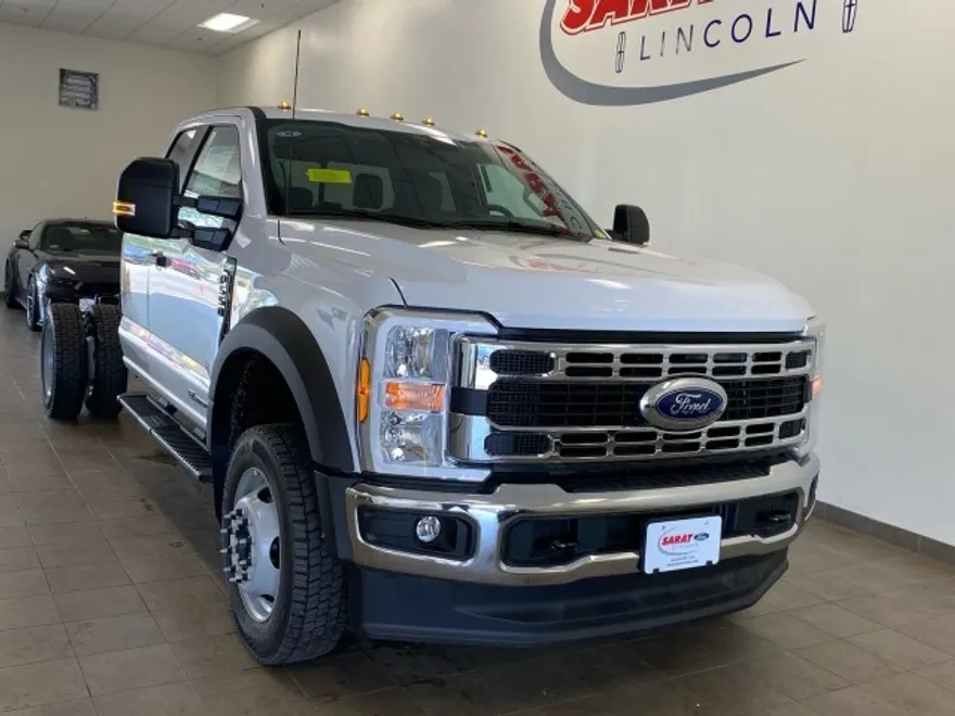 2025 Ford F-550 XL photo 1