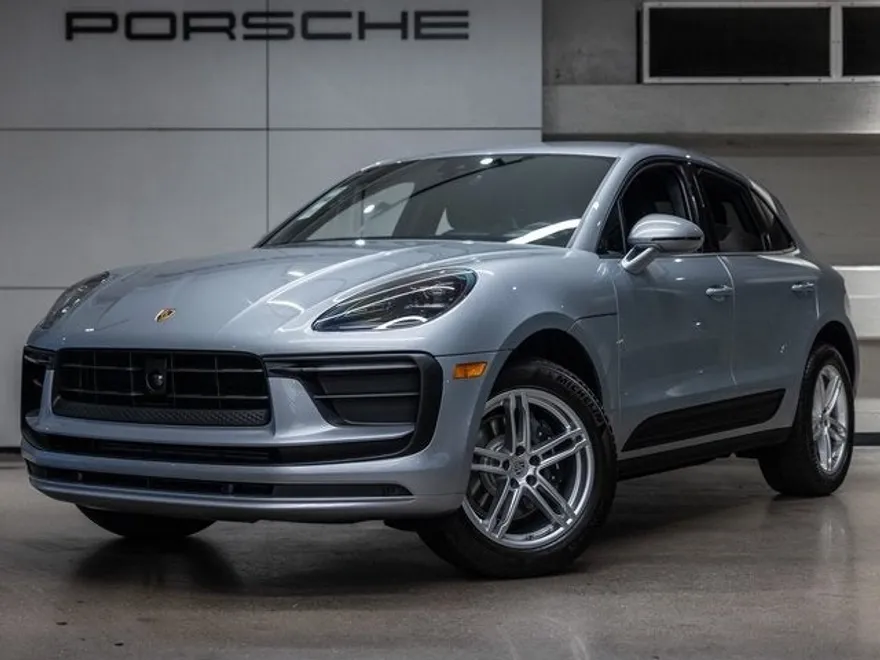 2026 Porsche Macan T photo 1