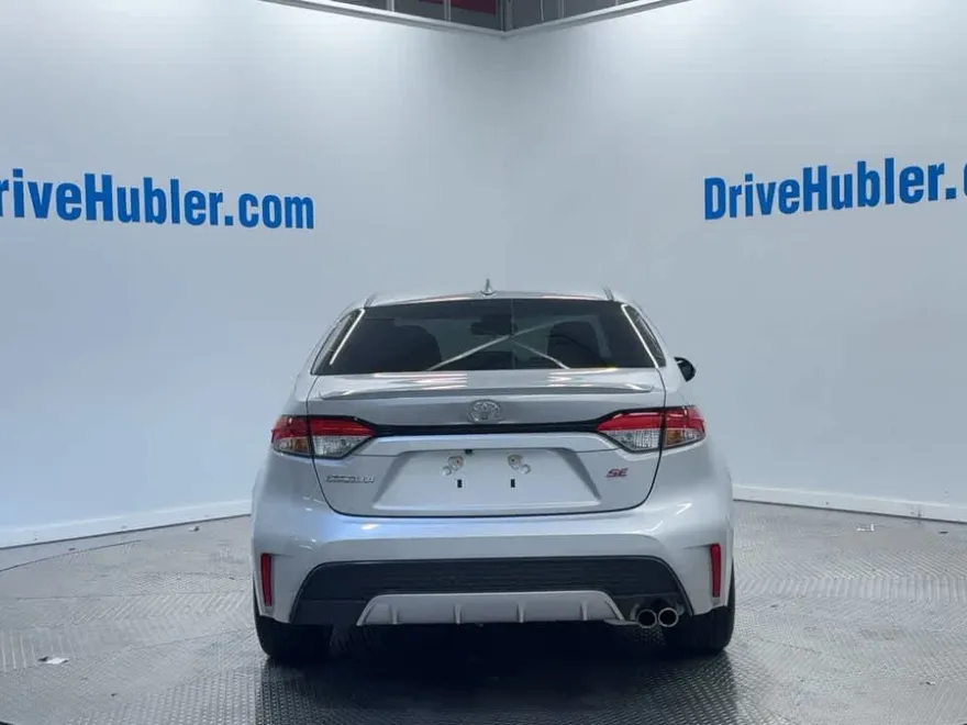 2022 Toyota Corolla SE photo 1