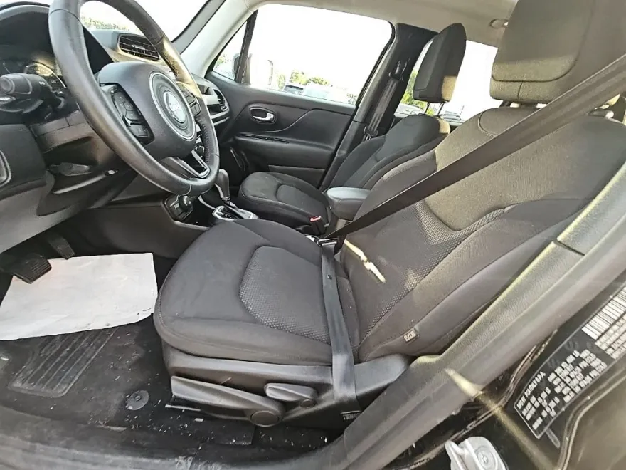 2020 Jeep Renegade Altitude photo 1