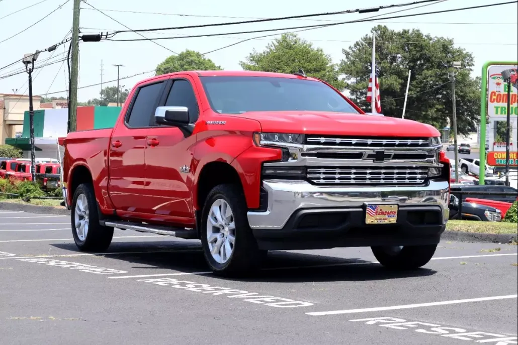 2019 Chevrolet Silverado 1500 LT photo 1