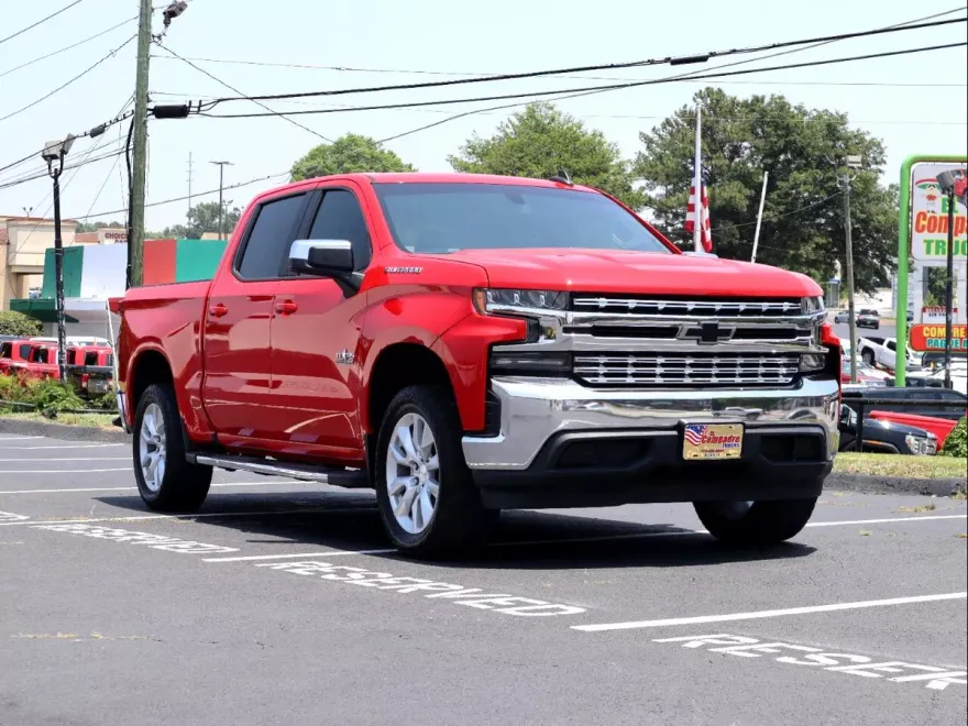 2019 Chevrolet Silverado 1500 LT photo 1