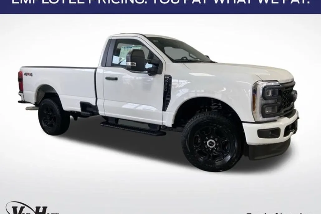 2025 Ford F-350 photo 1