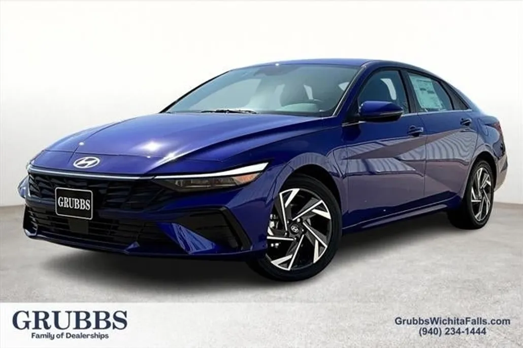 2025 Hyundai Elantra Limited photo 1