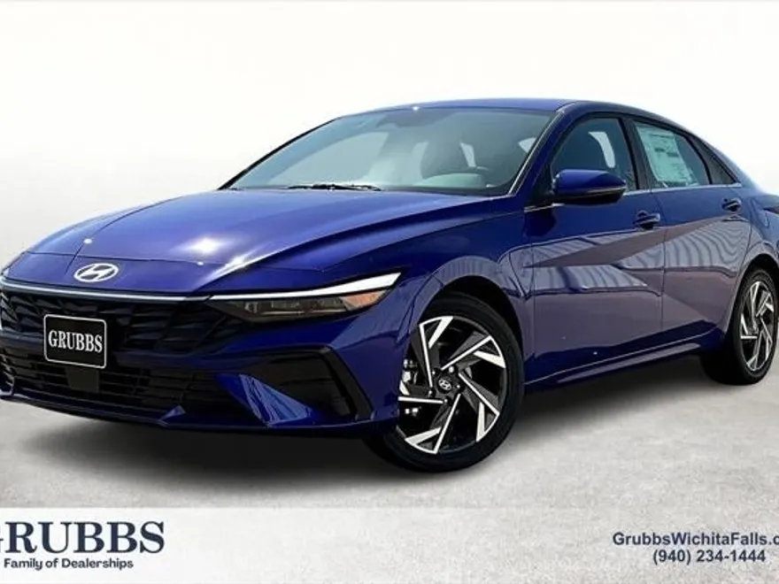 2025 Hyundai Elantra Limited photo 1