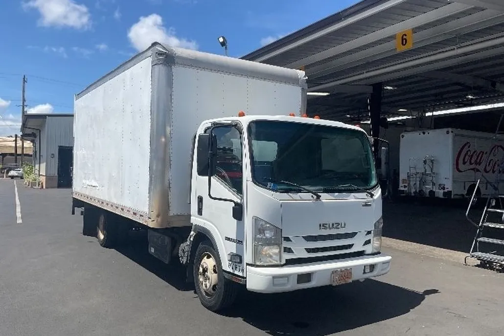 2016 Isuzu NPR photo 1