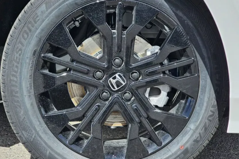 2026 Honda Odyssey photo 1