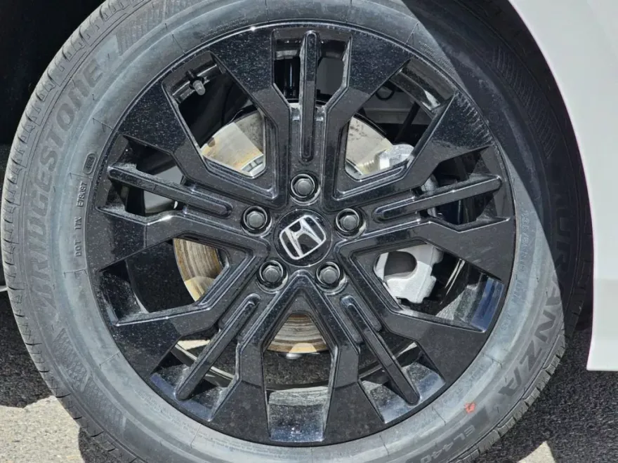 2026 Honda Odyssey photo 1