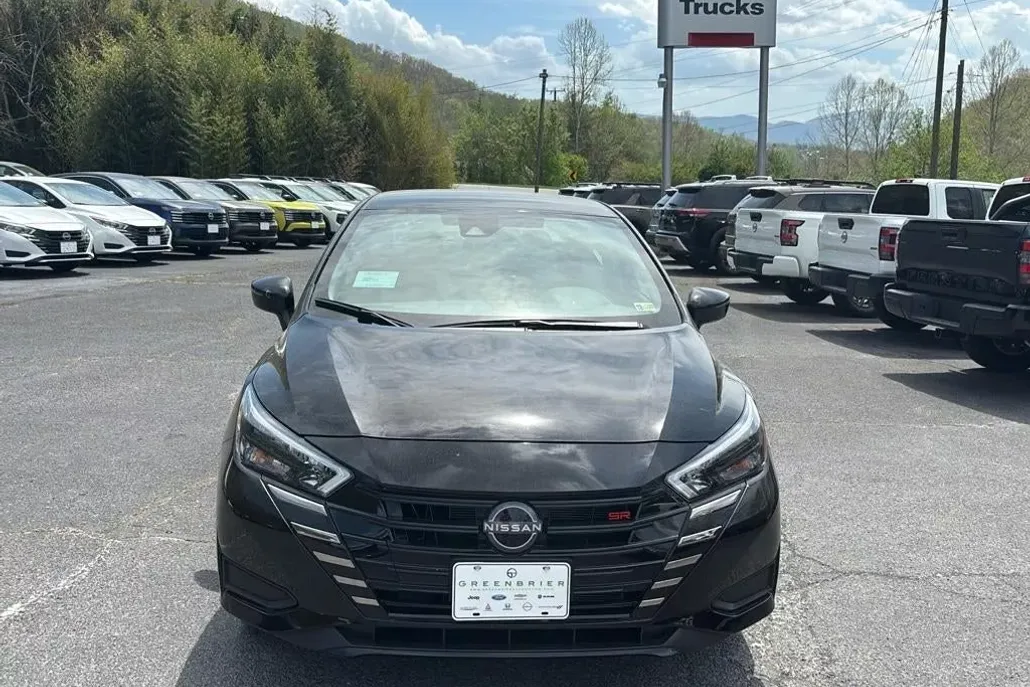2025 Nissan Versa SR photo 1
