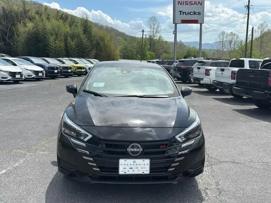 2025 Nissan Versa SR photo 1