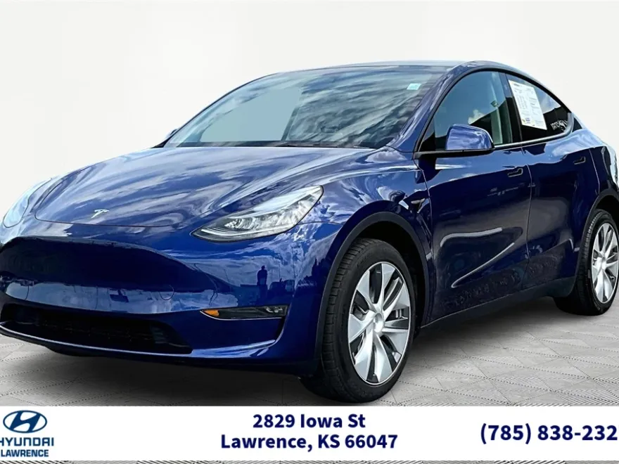 2023 Tesla Model Y Standard Range photo 1