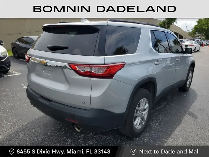 2021 Chevrolet Traverse Cloth photo 1
