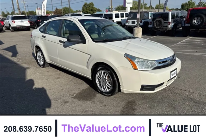 2010 Ford Focus SE photo 1