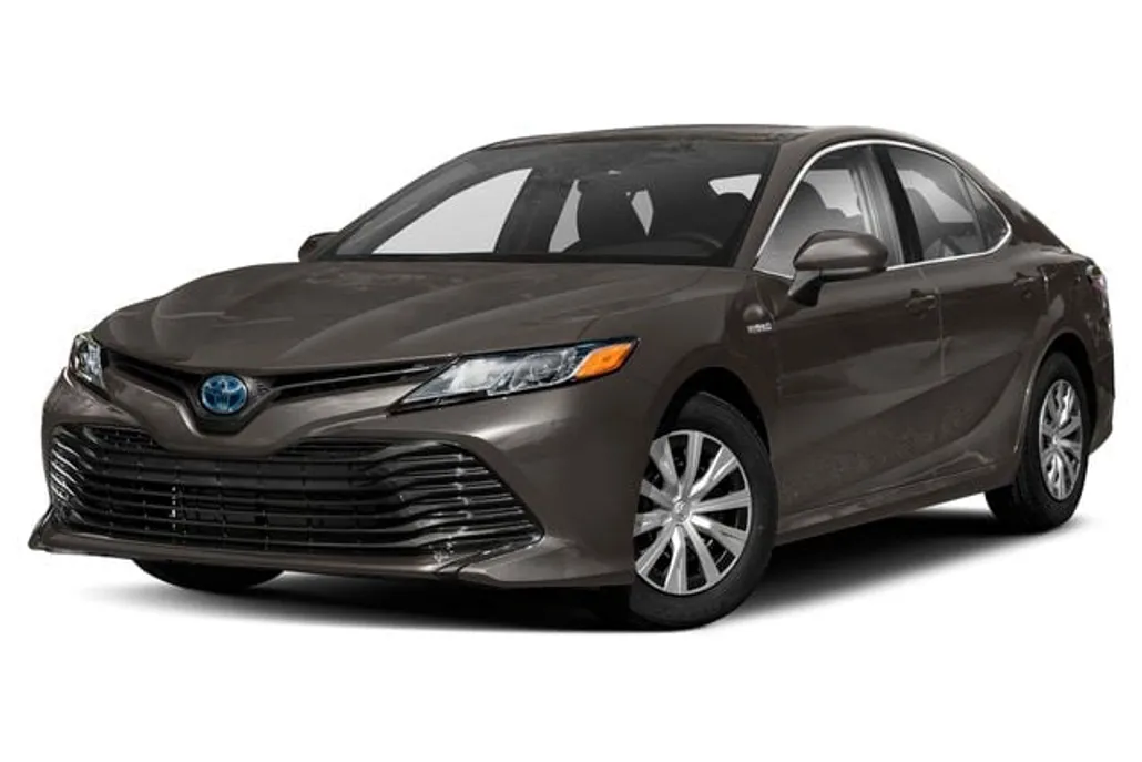 2019 Toyota Camry Hybrid LE photo 1