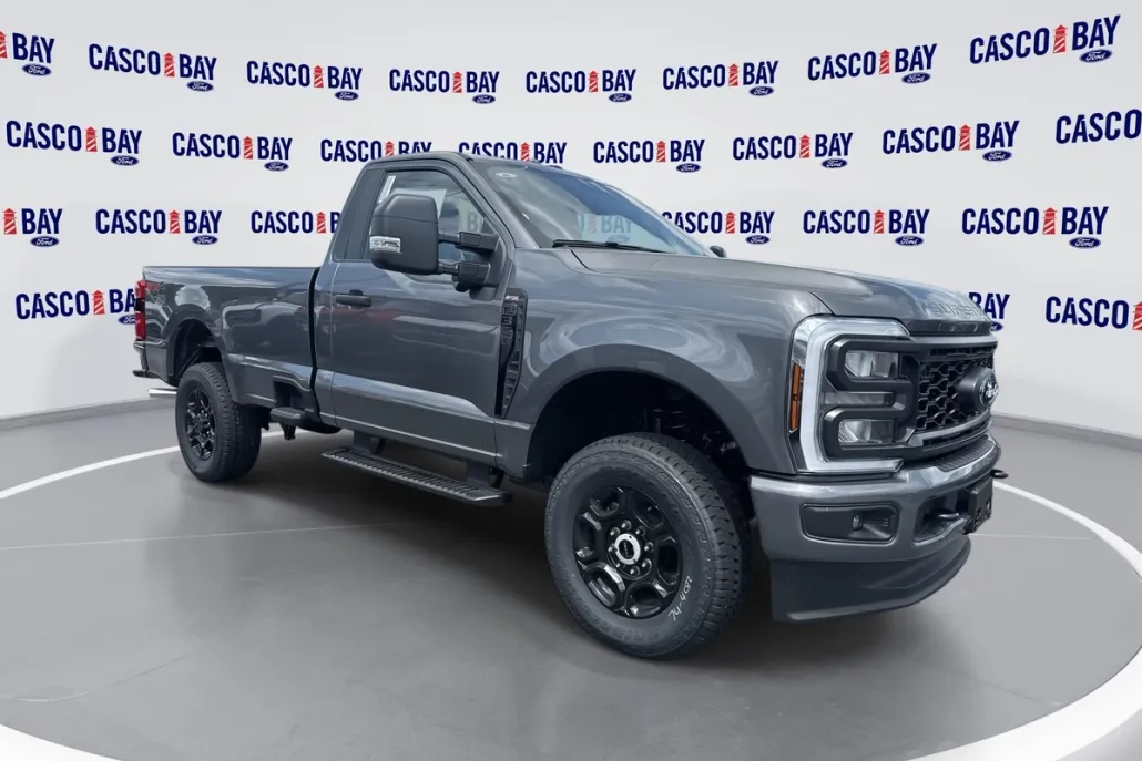 2025 Ford F-350 XL photo 1
