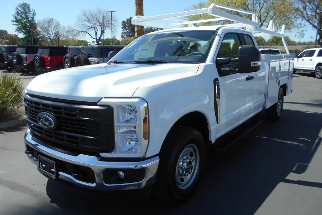 2025 Ford F-250 XL photo 1
