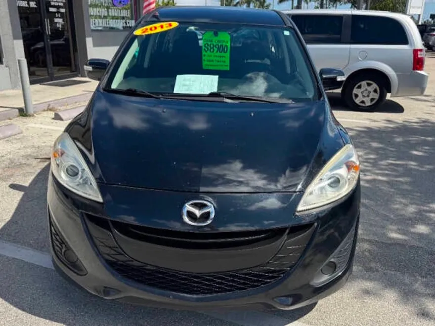 2013 Mazda Mazda5 Sport photo 1