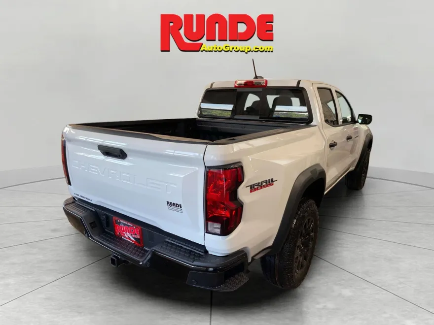 2026 Chevrolet Colorado Trail Boss photo 1