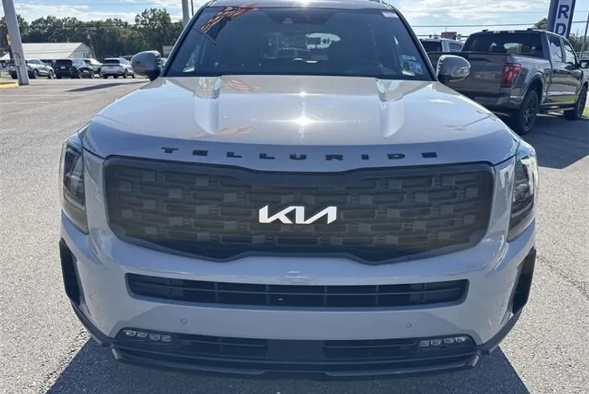 2022 Kia Telluride SX photo 1