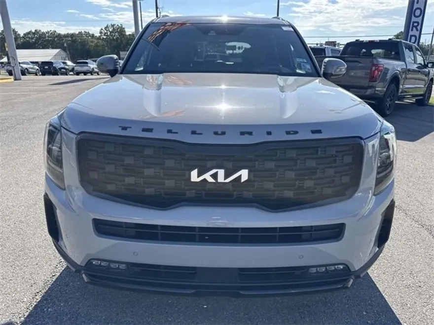 2022 Kia Telluride SX photo 1