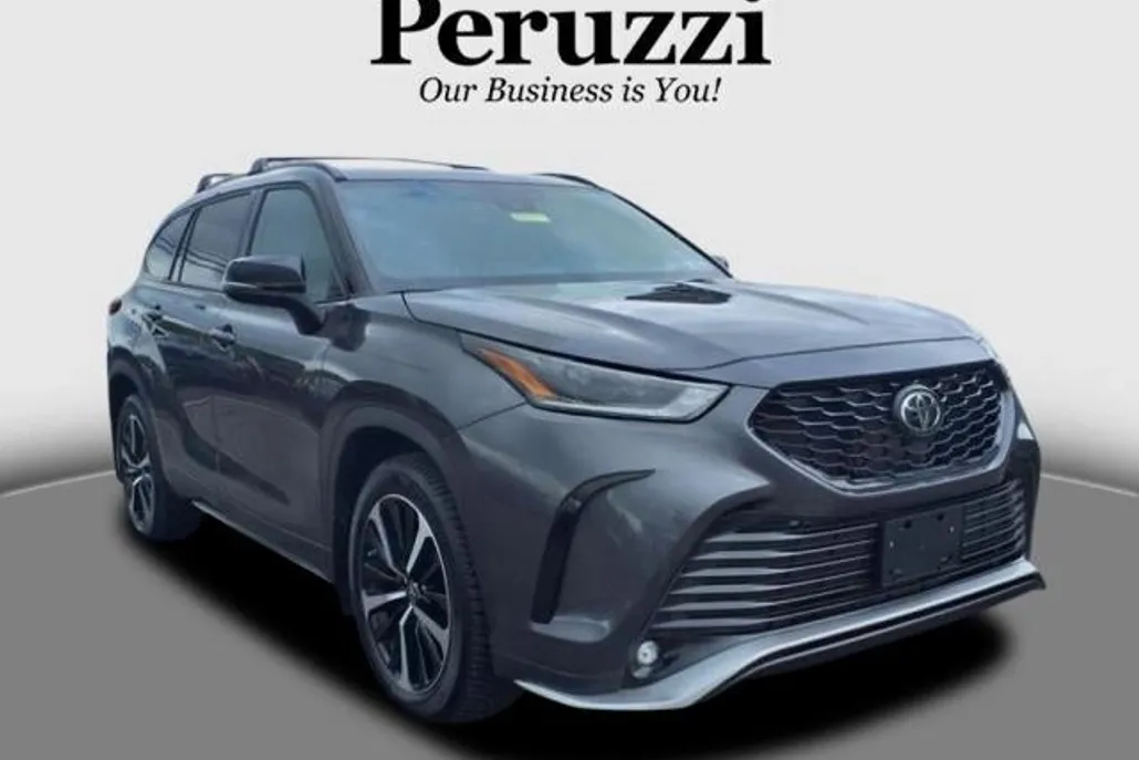 2022 Toyota Highlander XSE photo 1
