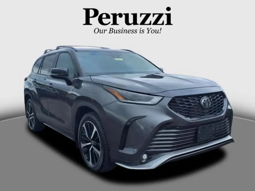2022 Toyota Highlander XSE photo 1