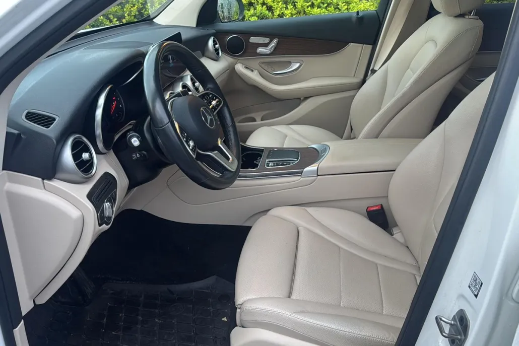 2022 Mercedes Benz GLC 300 4MATIC photo 1
