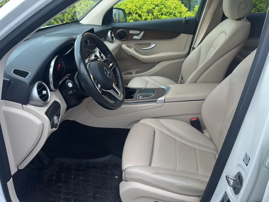 2022 Mercedes Benz GLC 300 4MATIC photo 1
